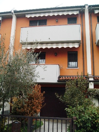 vendita villetta a schiera Sala Bolognese 6 180 M² 295.000 €