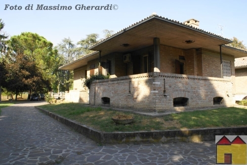 Casa Indipendente in affitto - 220 mq
