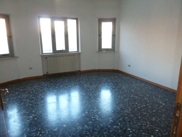 affitto Ufficio San Benedetto del Tronto 0 120 M� 660 &euro;