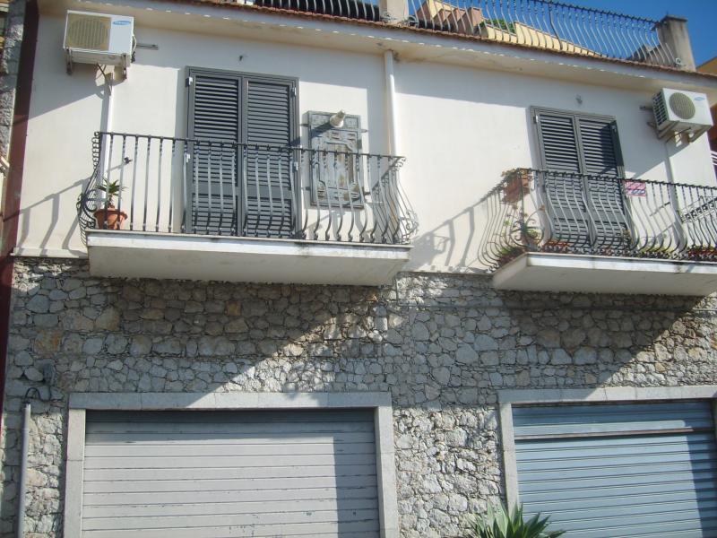 vendita casa indipendente Taormina 3 80 M� 450.000 &euro;