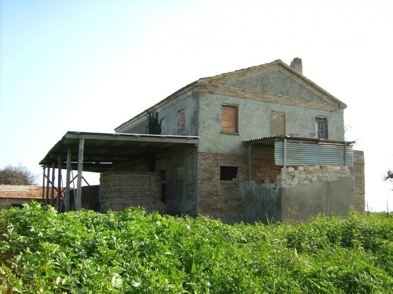 Rustico - Cascina POTENZA PICENA vendita    DORIANO RUBICINI