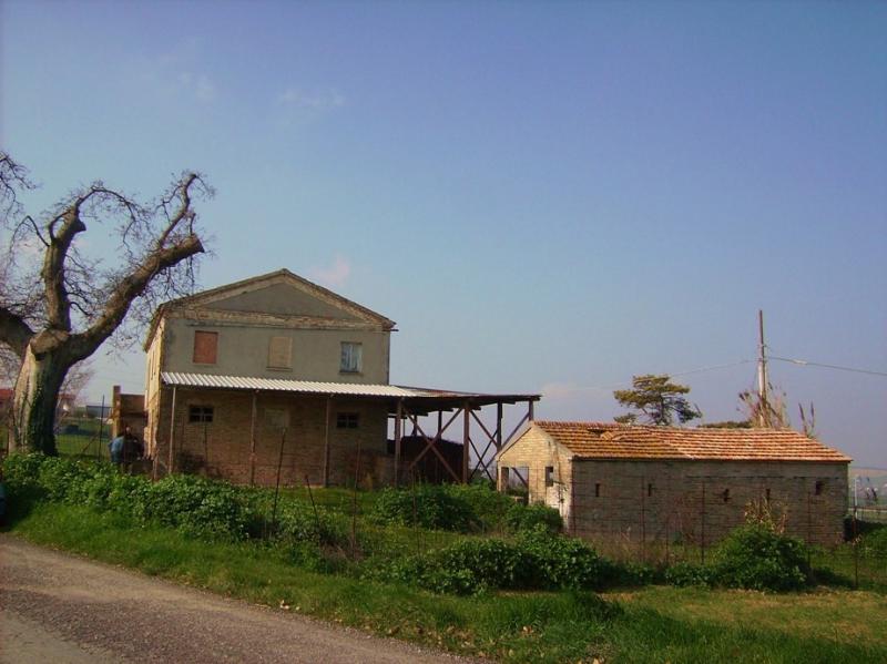 Rustico - Cascina POTENZA PICENA vendita    DORIANO RUBICINI