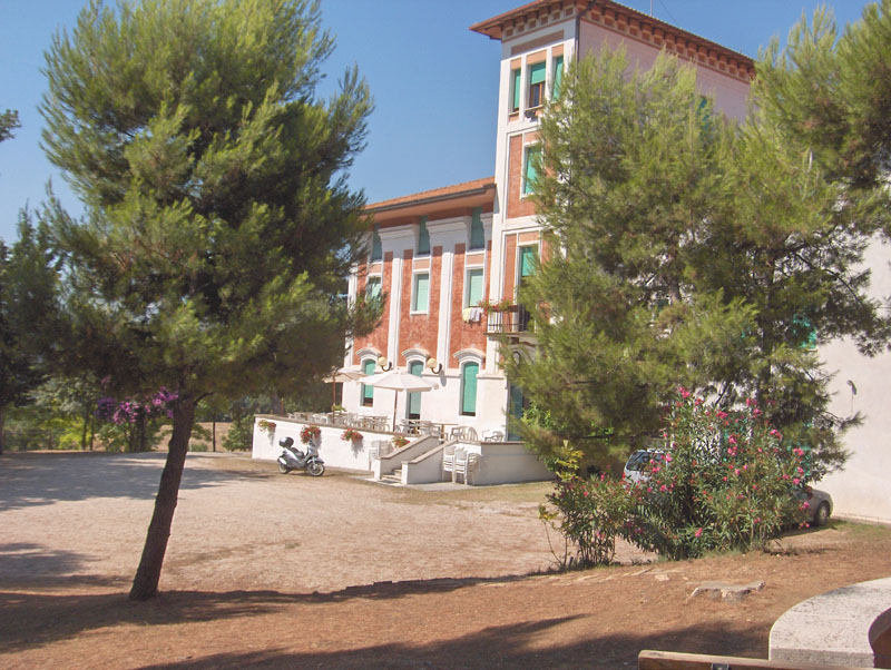 Villa MASSIGNANO vendita    DORIANO RUBICINI