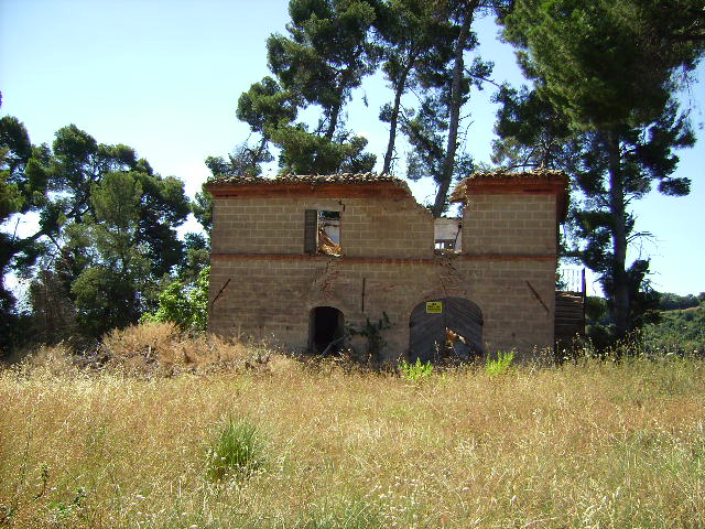 Villa CAMPOFILONE vendita    DORIANO RUBICINI