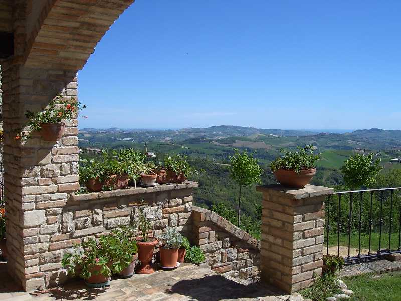Villa MONTALTO DELLE MARCHE vendita    DORIANO RUBICINI