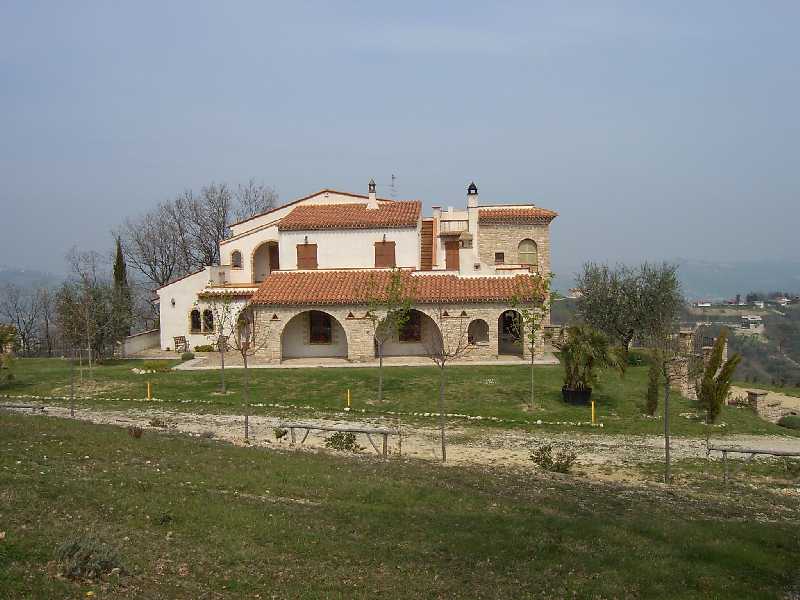 Villa MONTALTO DELLE MARCHE vendita    DORIANO RUBICINI
