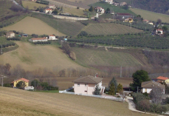 Villa CARASSAI vendita    DORIANO RUBICINI