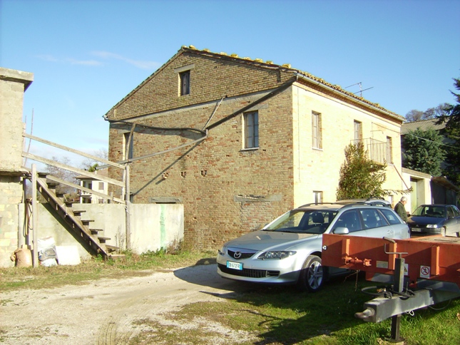 Rustico - Cascina CASTIGNANO vendita    DORIANO RUBICINI