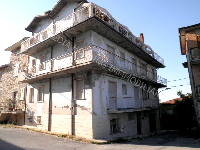 Villa Unifamiliare - Indipendente CIVITELLA DEL TRONTO vendita    DORIANO RUBICINI