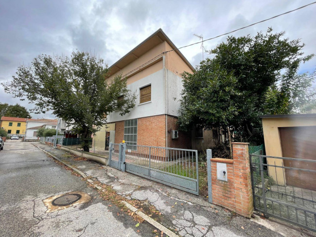 Casa indipendente in vendita a Vigarano Mainarda (FE)