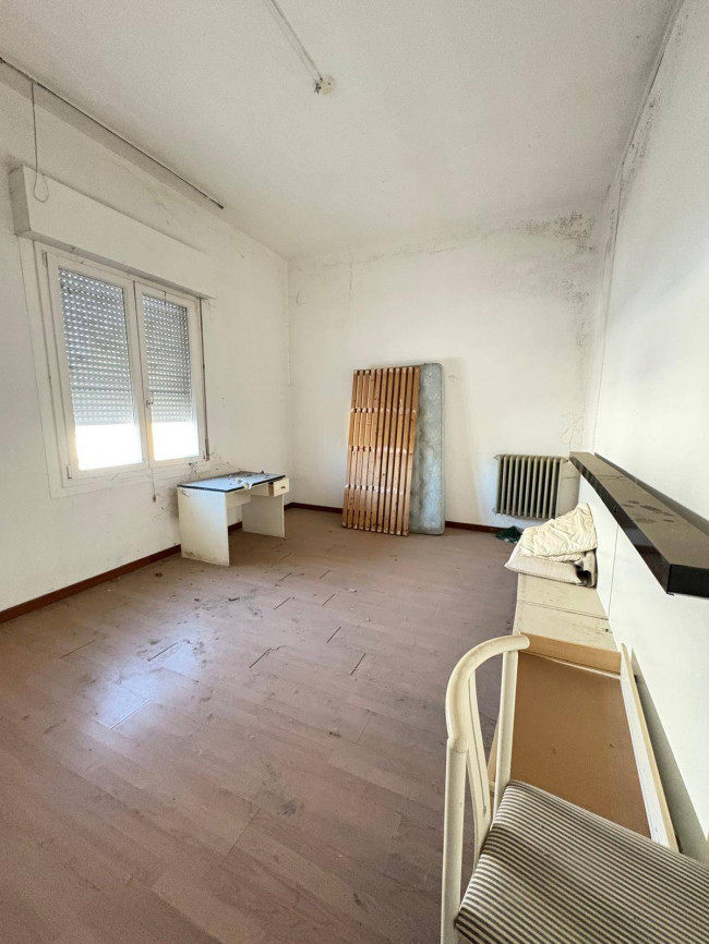 B & B. BED AND BREAKFAST a Cento