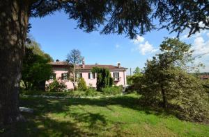 Appartamento in villa in Vendita a Albese con Cassano