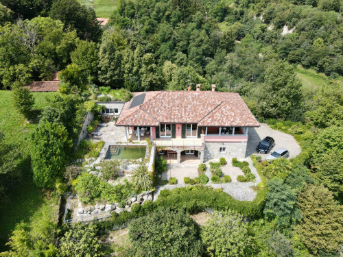 Villa for Sale in Menaggio