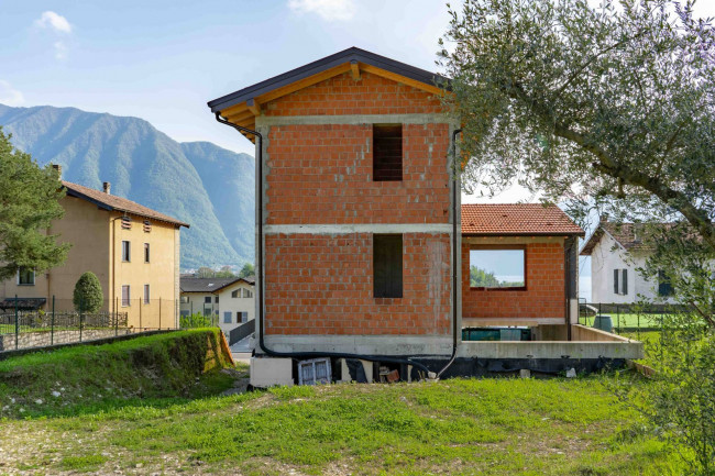 Villa in vendita a Tremezzina (CO)