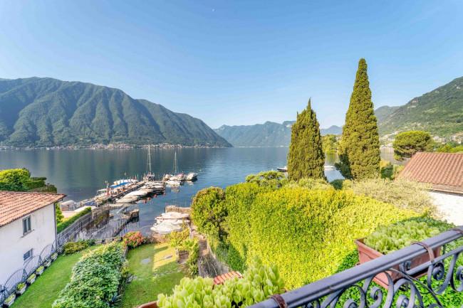 Casa indipendente in Vendita a Tremezzina