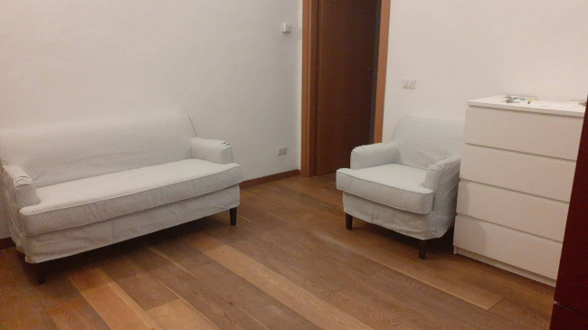 Three rooms for Sale in Como