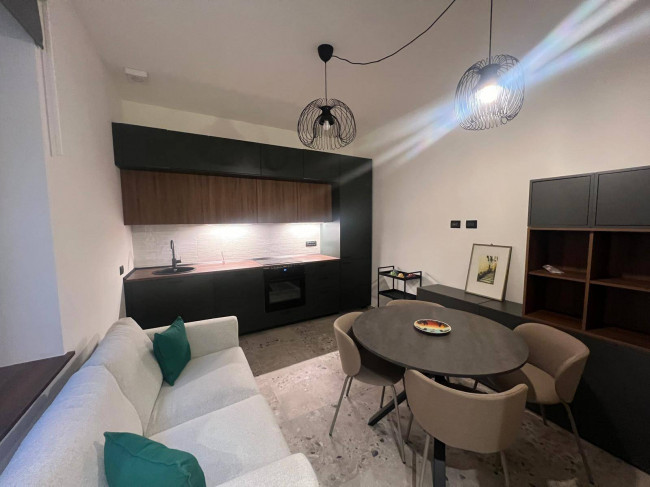 Two-room flat for Lease in Como