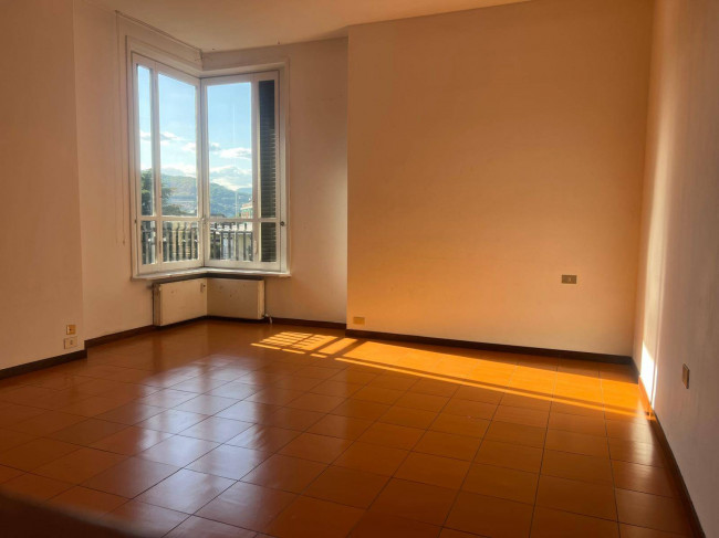 Apartment for Lease in Como