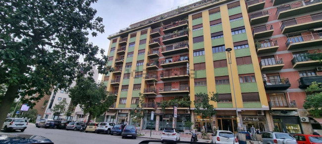 Fondo commerciale in affitto a Palermo (PA)