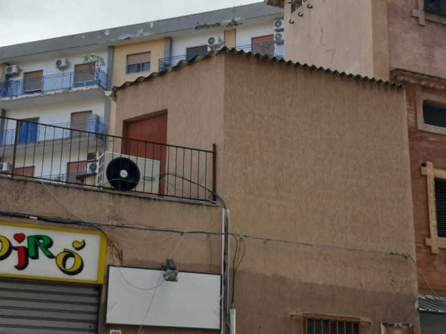 Locale commerciale in vendita a Palermo