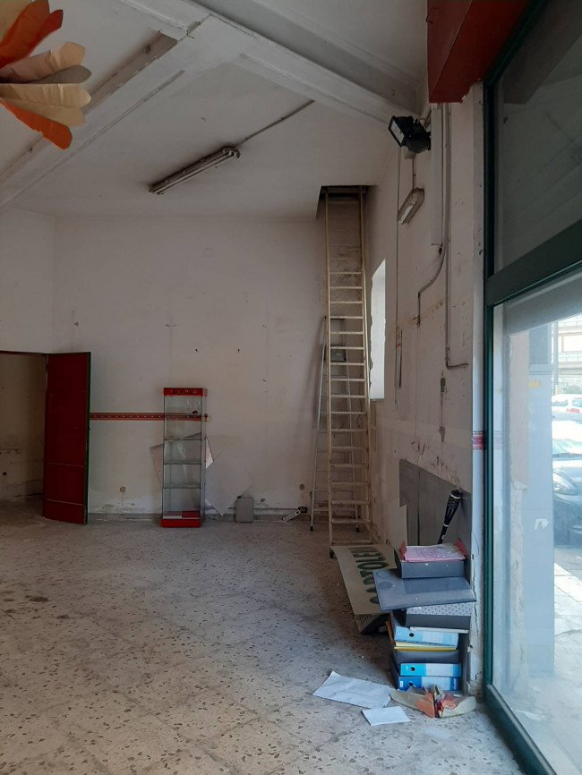 Locale commerciale in vendita a Palermo