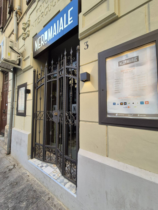 Locale commerciale in vendita a Palermo
