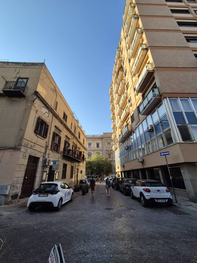 Locale commerciale in vendita a Palermo