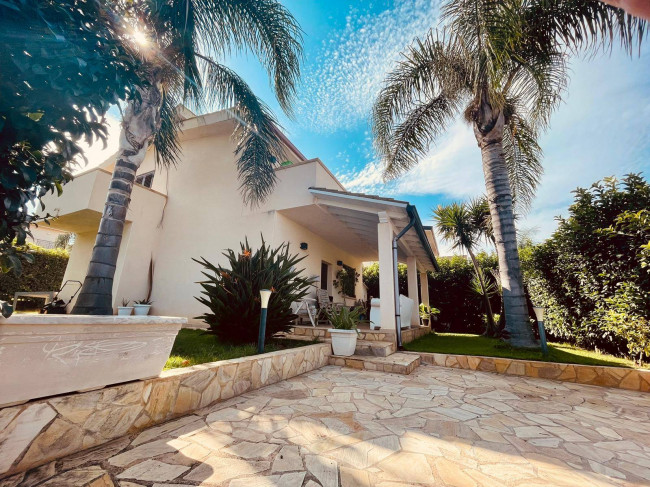 Villa Singola in vendita a Altavilla Milicia