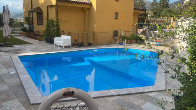 Villa Singola in vendita a Palermo