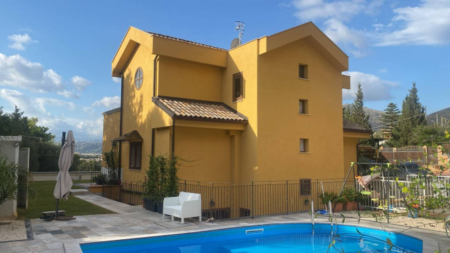 Villa Singola in vendita a Palermo