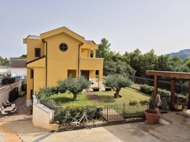 Villa Singola in vendita a Palermo