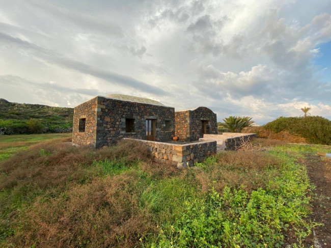 Villa in affitto a Pantelleria (TP)