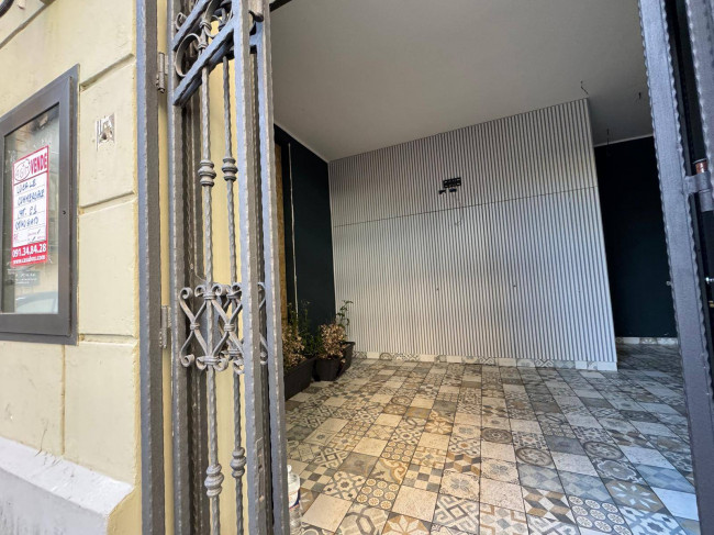 Locale commerciale in vendita a Palermo