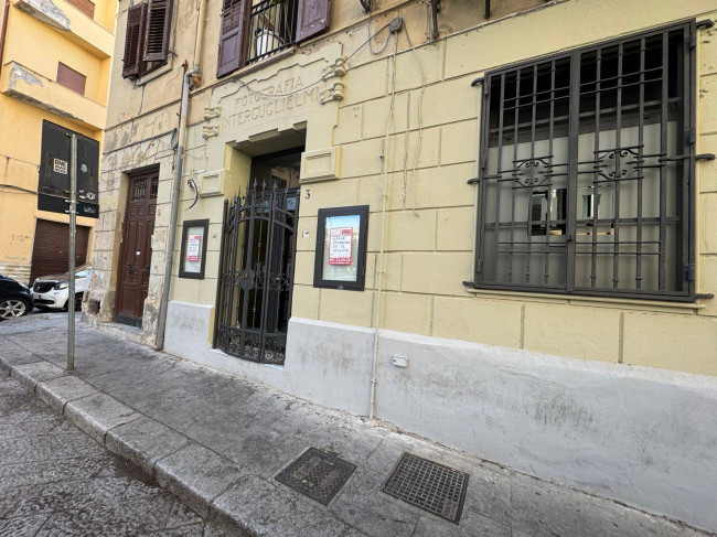 Locale commerciale in vendita a Palermo