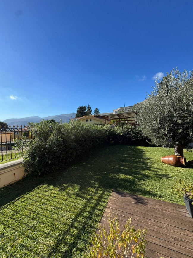 Villa Singola in vendita a Palermo