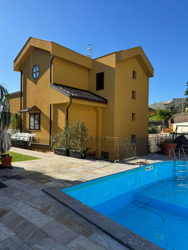 Villa Singola in vendita a Palermo