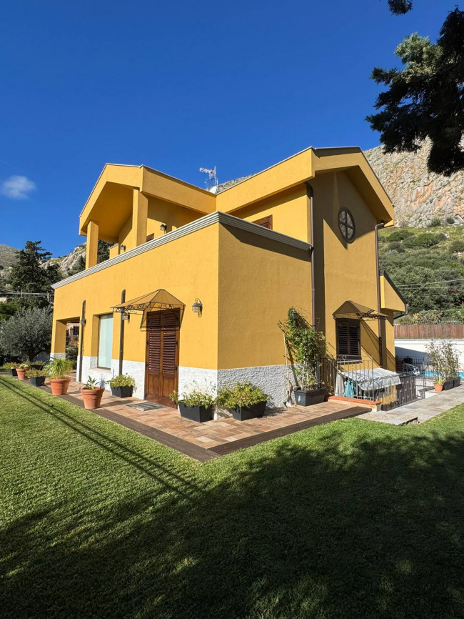 Villa Singola in vendita a Palermo