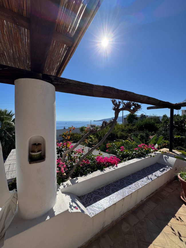 Villa Singola in vendita a Santa Marina Salina