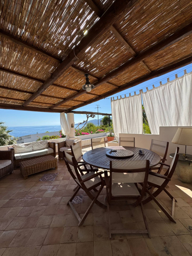 Villa Singola in vendita a Santa Marina Salina