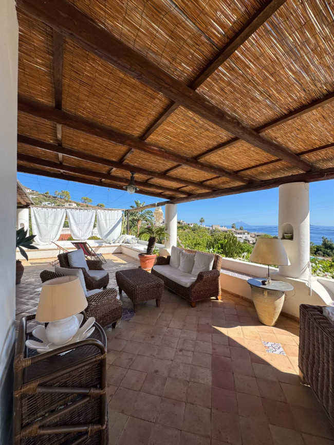 Villa Singola in vendita a Santa Marina Salina