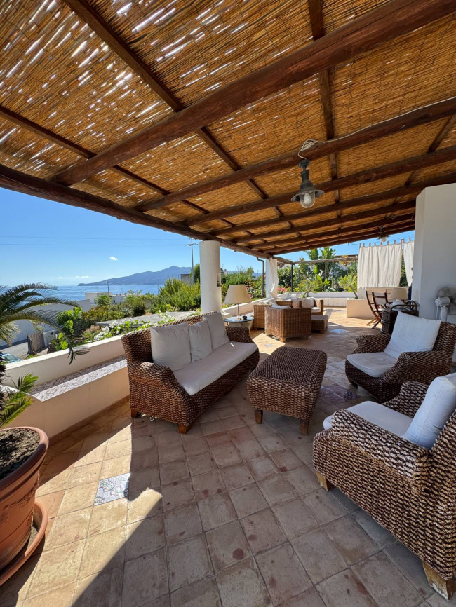 Villa Singola in vendita a Santa Marina Salina