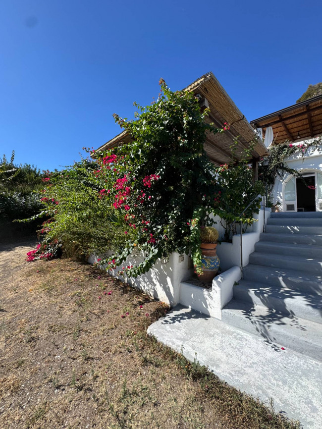 Villa Singola in vendita a Santa Marina Salina