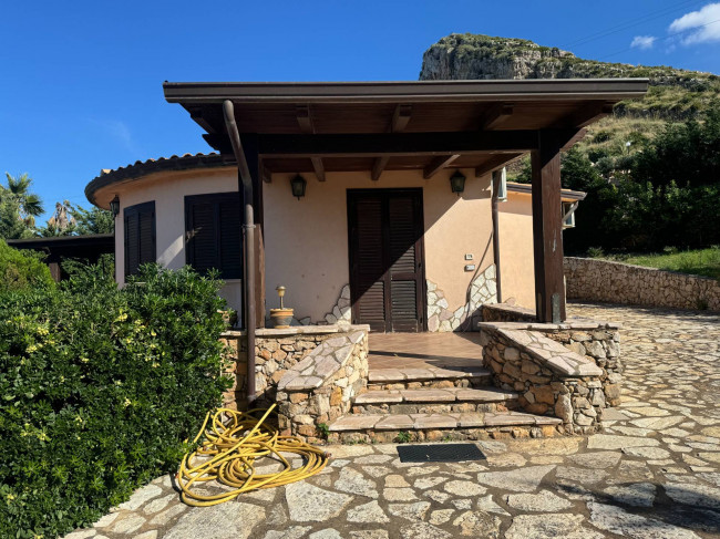 Villa Singola in affitto stagionale a Castellammare del Golfo