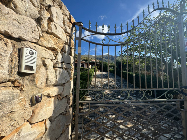 Villa Singola in affitto stagionale a Castellammare del Golfo