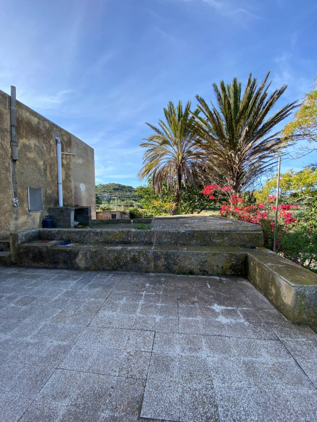 Dammuso in vendita a Pantelleria