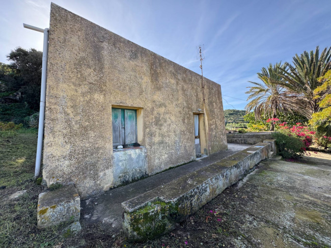 Dammuso in vendita a Pantelleria
