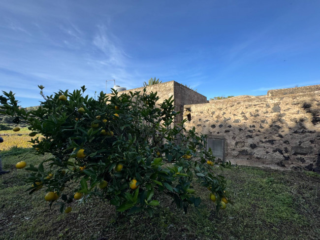 Dammuso in vendita a Pantelleria