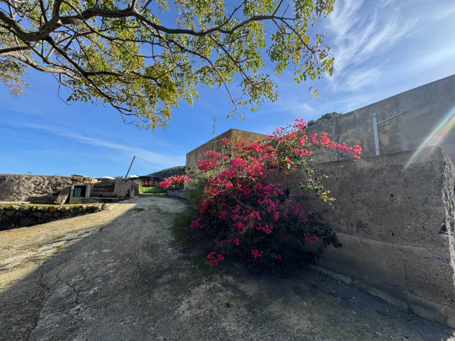 Dammuso in vendita a Pantelleria