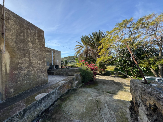 Dammuso in vendita a Pantelleria