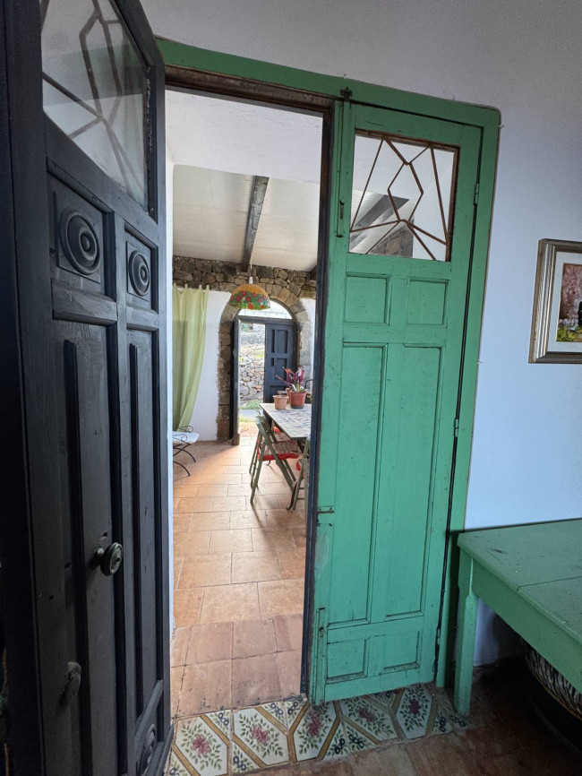 Dammuso in affitto stagionale a Pantelleria